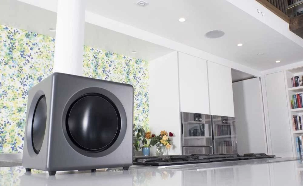 Aktyvi žemųjų dažnių kolonėlė Wavemaster FUSION, 125 W, Juoda