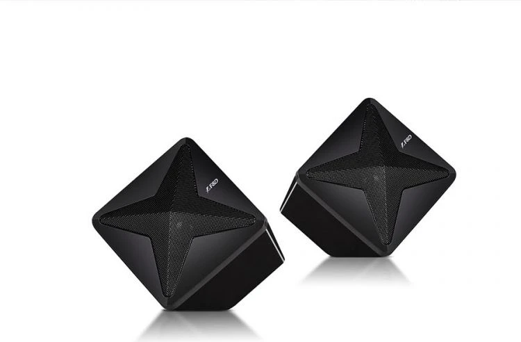 Kompiuterio kolonėlės Fenda F&D F550X 2.1 daugialypės terpės garsiakalbiai, 56 W RMS (14 Wx2 + 28 W), 2x3 colių palydovai + 6,5 colio žemųjų dažnių garsiakalbis, BT 5.0 / NFC / AUX / USB / FM / SD kortelių skaitytuvas / kelių spalvų LED / LED Ekranas / nuotolinio valdymo pultas /Medinis/Juodas
