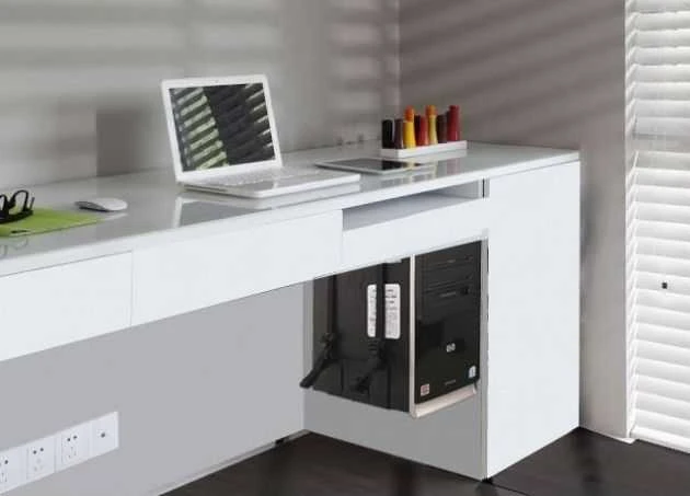 TECHLY 102239 Techly  sieninis kompiuterio laikiklis su reguliuojamais dirželiais juodas