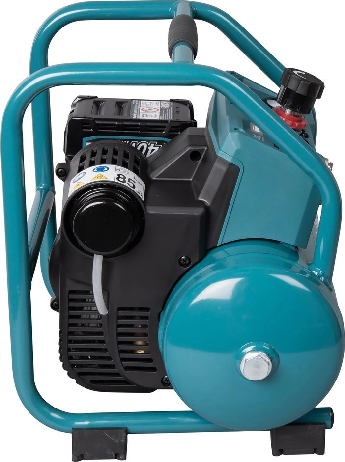 Makita AC001GZ Akumuliatorinis XGT® oro kompresorius 40V 34 L/MIN BL-M, be alyvos, Be akumuliatorių ir kroviklio!