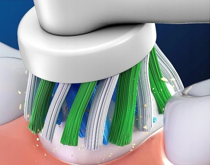 „Oral B Pro Cross Action“ dantų šepetėlio galvutės – baltos – 5 vnt.