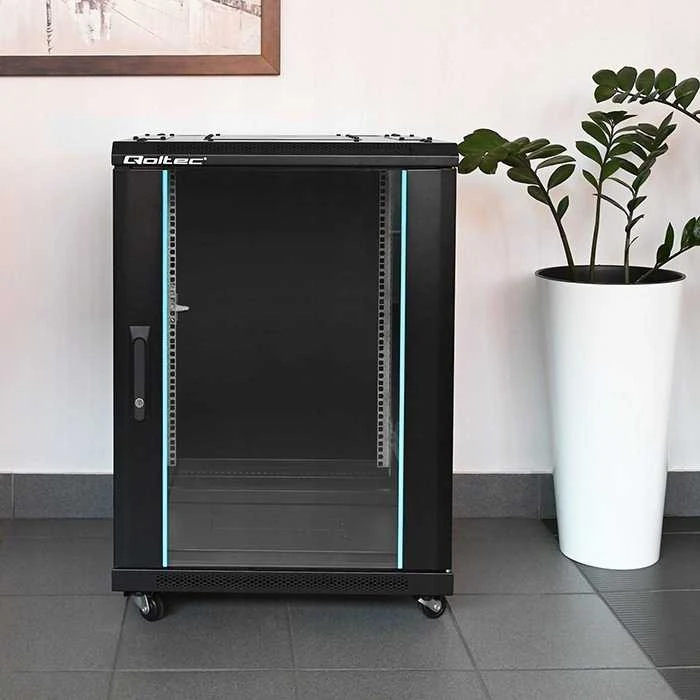 QOLTEC 54518 19 colių RACK spintelė / 15U / 600 x 600 x 855 / Plieninis korpusas