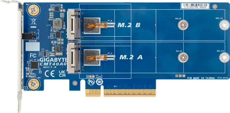 GIGABYTE CMT40A0 interface cards/adapter Internal M.2
