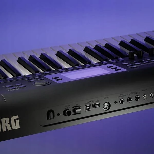 Korg i3 MIDI keyboard 61 keys USB Juodas