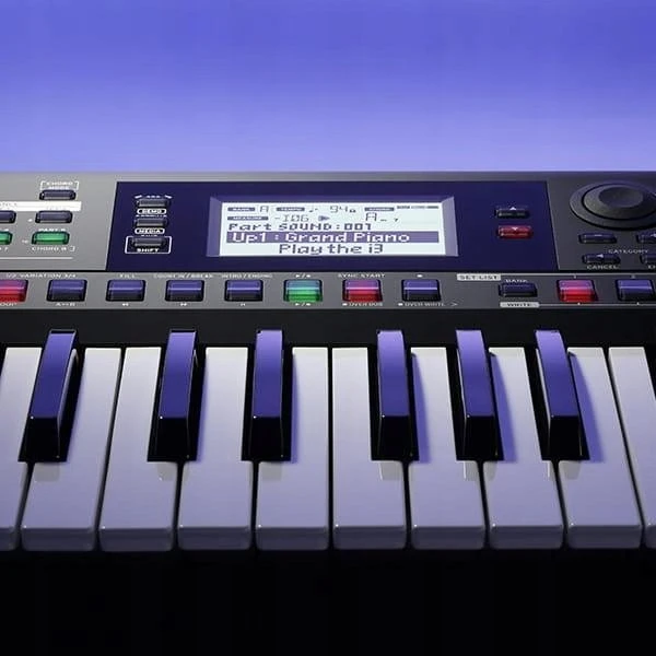 Korg i3 MIDI keyboard 61 keys USB Juodas