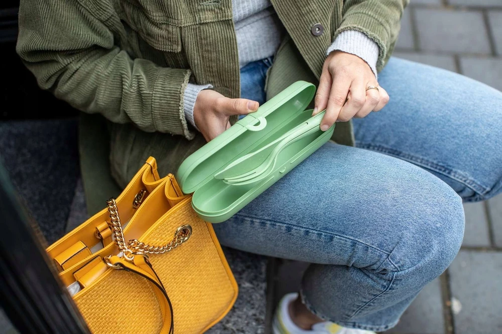 Turistinių stalo įrankių rinkinys Koziol Klikk Ready, 24 cm