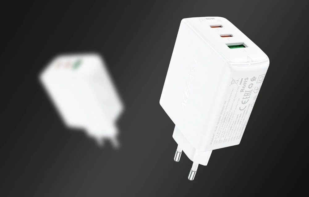 Acefast A41 sieninis įkroviklis, 2x USB-C + USB, GaN 65W (balta)