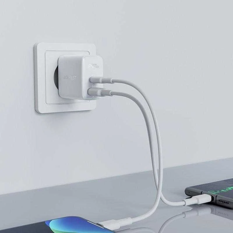 Sieninis įkroviklis Acefast A5 PD32W, USB + USB-C (balta)