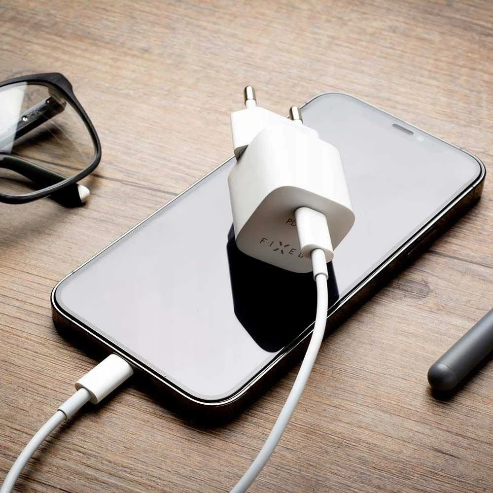 Fixed Ištaisyta | Mini USB-C kelioninis įkroviklis