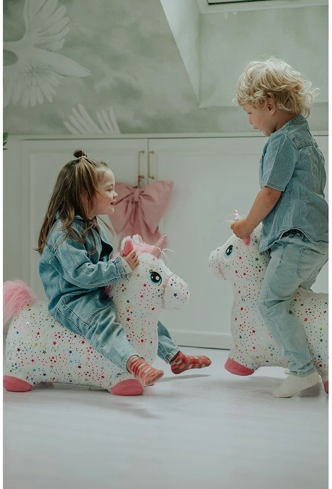 KREA pliušinis arkliukas „Hop And Bounce“, vaivorykštė (36-2033)