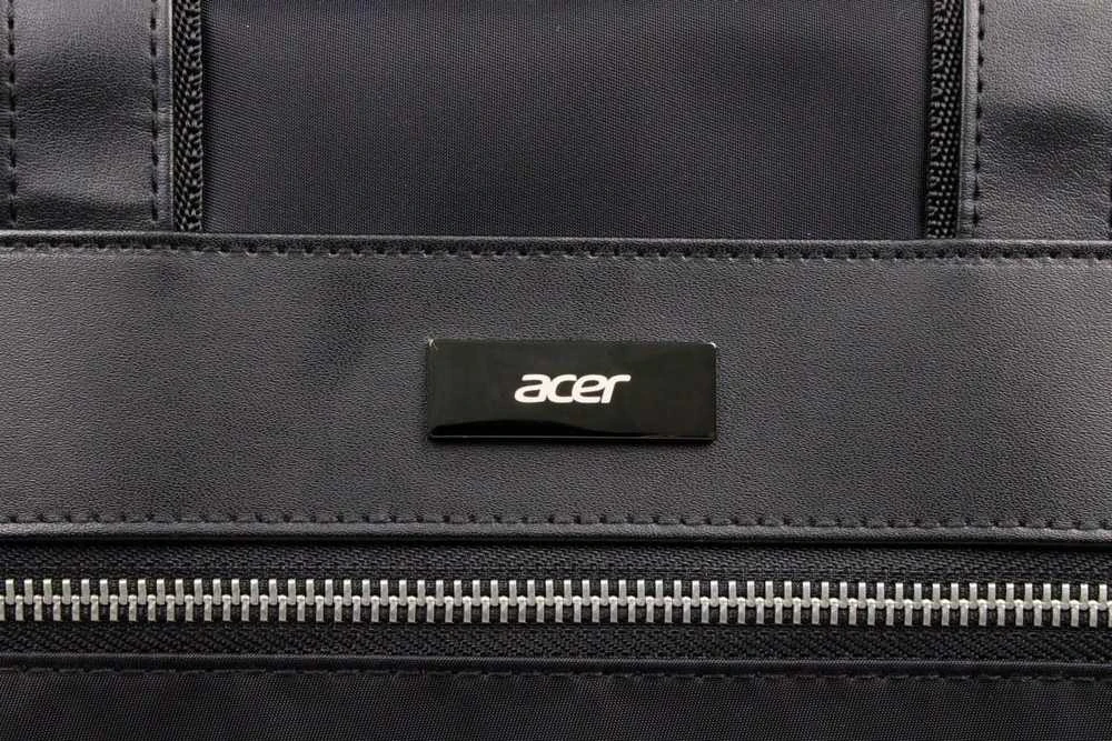 Acer 39.6 cm (15.6") Briefcase Juodas