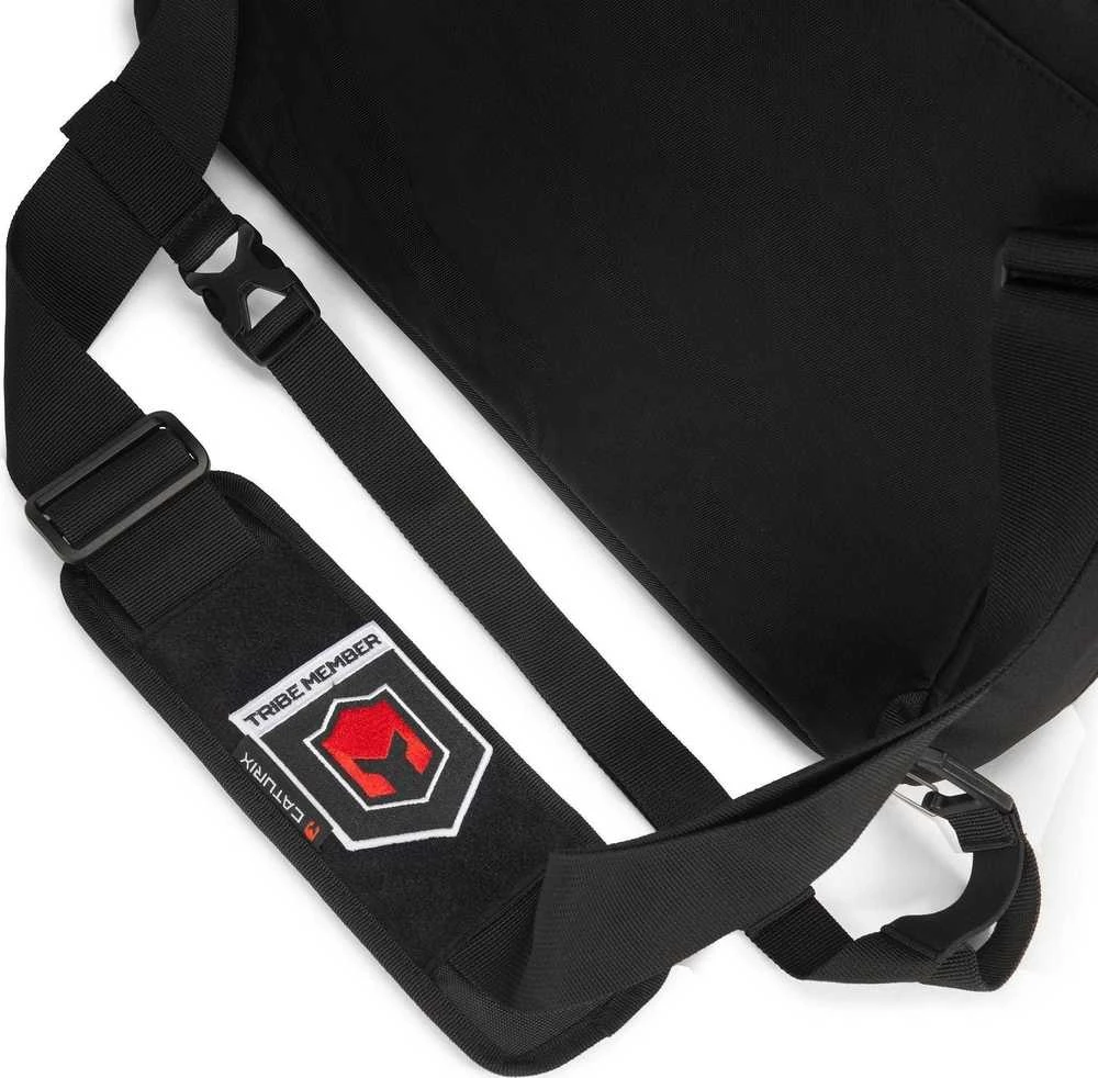 Dicota Krepšys CATURIX CURRIDUR eco messenger 15.6 cala