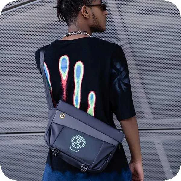 Divoom Pixoo Sling Bag V Premium Laikapstākļu izturīga soma ar Led Pixel Art Displeju & App vadību Melna