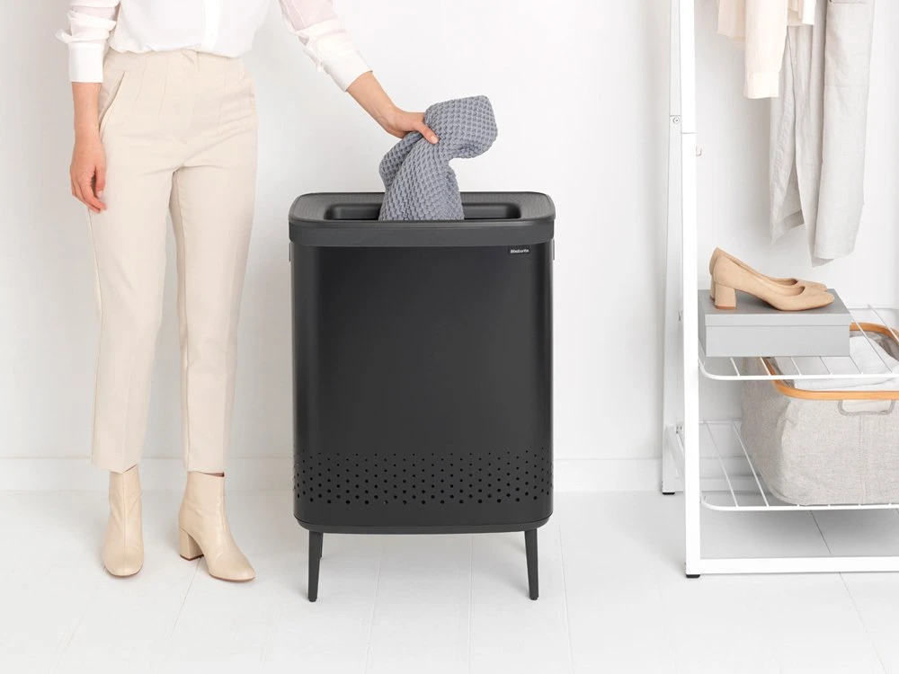 Brabantia Skalbinių dėžė BO, 2 x 45 l, matinės juodos spalvos
