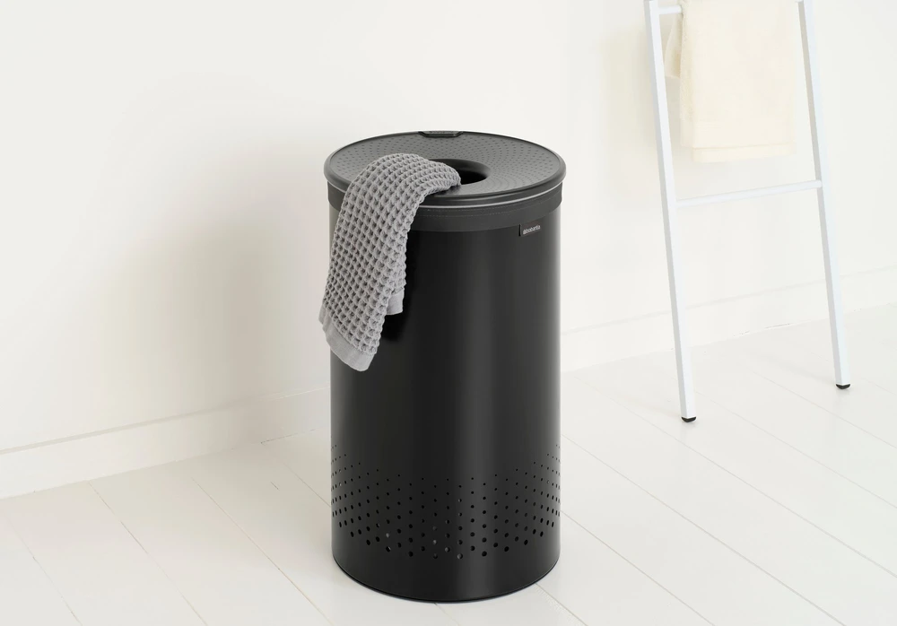 Brabantia Skalbinių dėžė, 60L - Matt Juodas