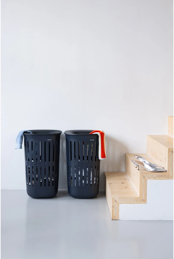 Krepšys skalbiniams Brabantia Pojemnik na bieliznę Collet-It 55 L Juodas 244667