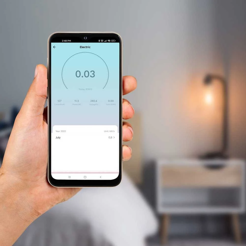 Kruger & Matz Connect P4 baltas Tuya WiFi lizdas