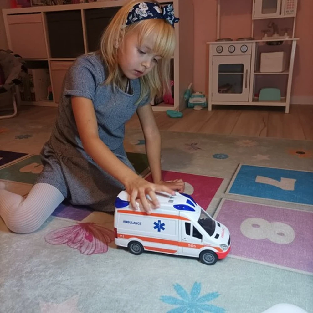 Kruzzel Ambulance 22731