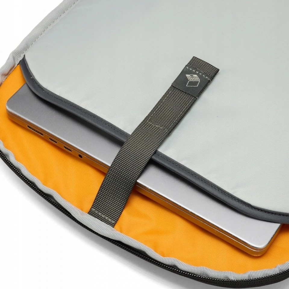 Kuprinė Lowepro Fastpack BP 250 AW IV Juodas (LP37507-PWW)