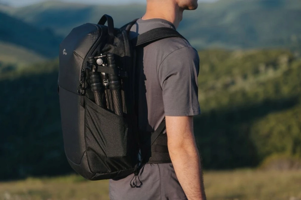 Kuprinė Lowepro Fastpack BP 250 AW IV Juodas (LP37507-PWW)