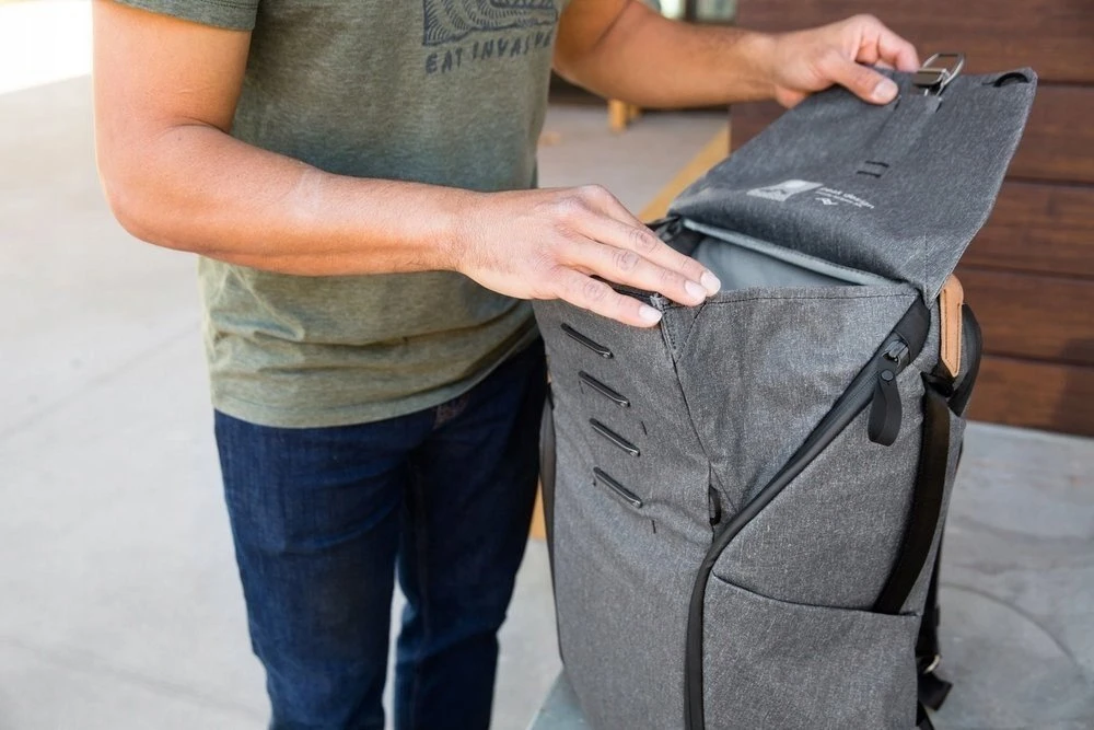 Kuprinė Peak Design Everyday Backpack 30L v2 - Grafitowy - EDLv2