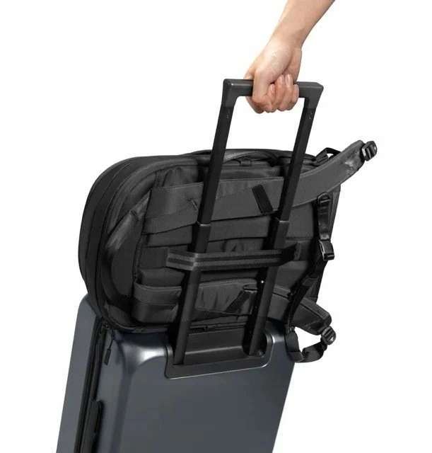 Kuprinė Tomtoc UrbanEX-T77 Nešiojamas kompiuteris Backpack 22 l juoda