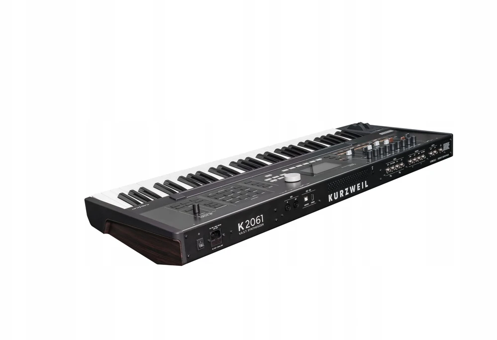 Kurzweil K2061 - Sintezatorius darbui stotyje