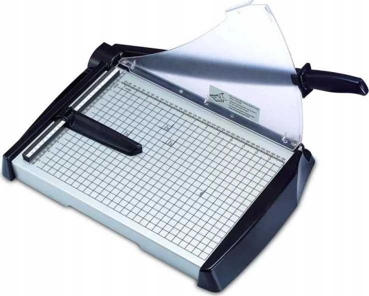 KW-triO 13500 popieriaus giljotina su apsauginiu skydu