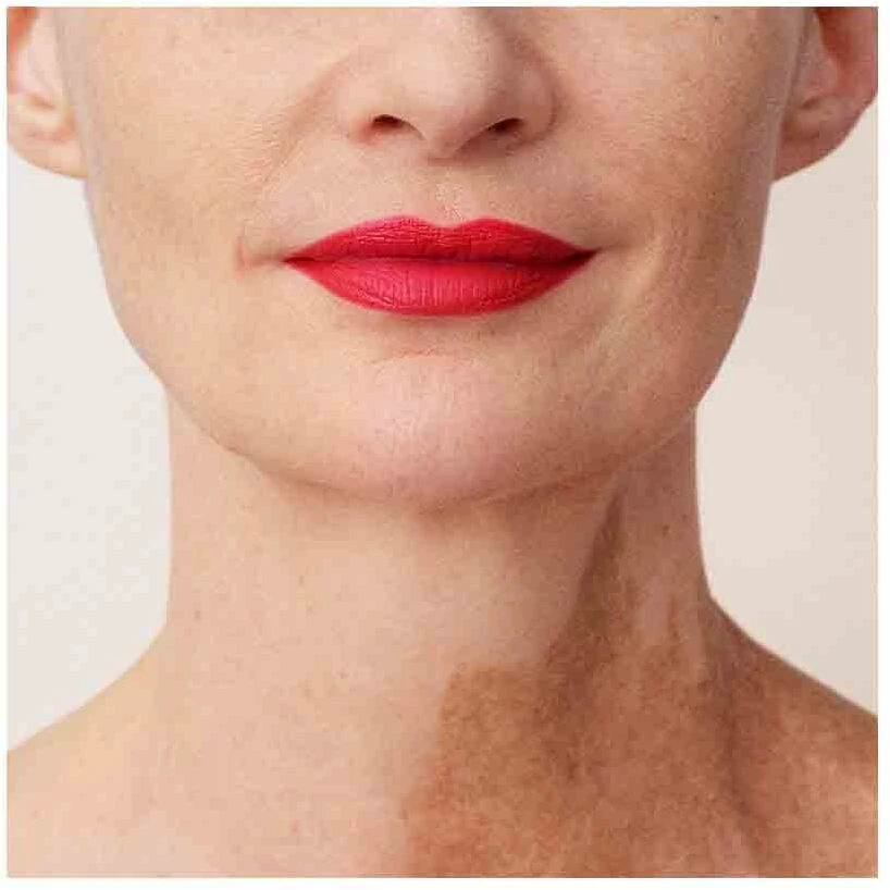 La Perla Matte Silk Matte Kreminis Lipstick 106 Venetian Raudona 3.5 g
