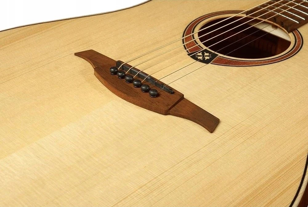 Lag Tramontane 70 DC – akustinė gitara