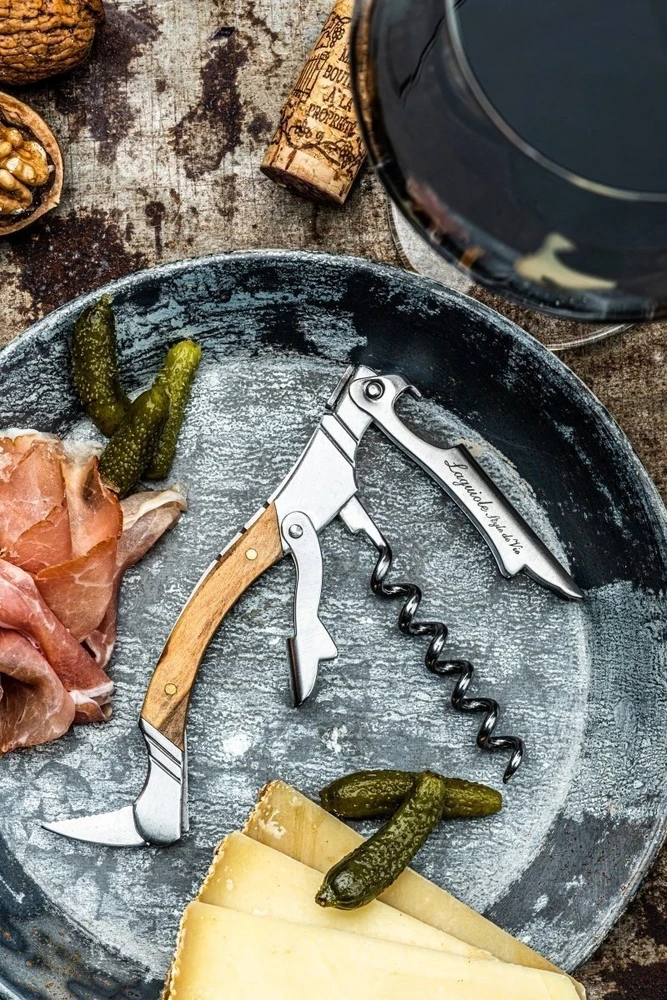 Kamščiatraukis LAGUIOLE by STYLE DE VIE, alyvmedis