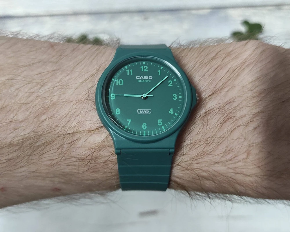 Laikrodis Casio MQ-24B-3BEF