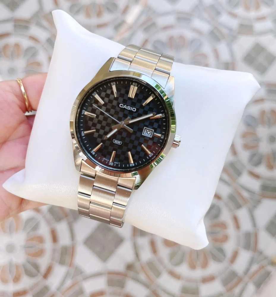 CASIO MTP-VD03D-1A VYRIŠKAS LAIKRODIS + DĖŽUTĖ