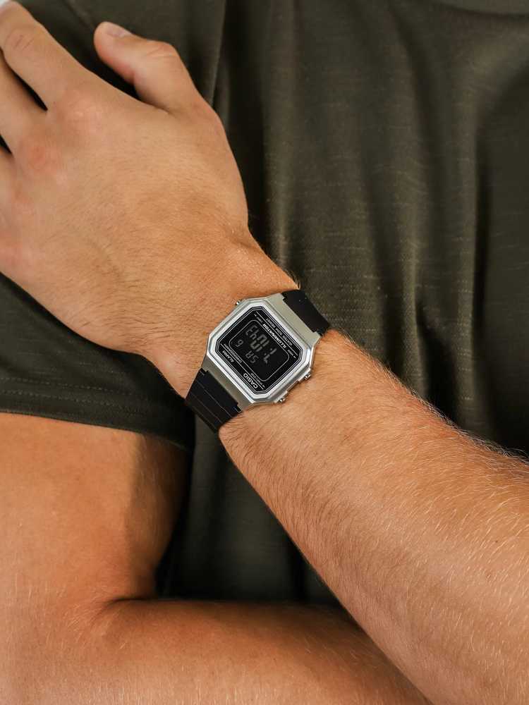 UNISEX CASIO W-217HM-7B LAIKRODIS + DĖŽĖ