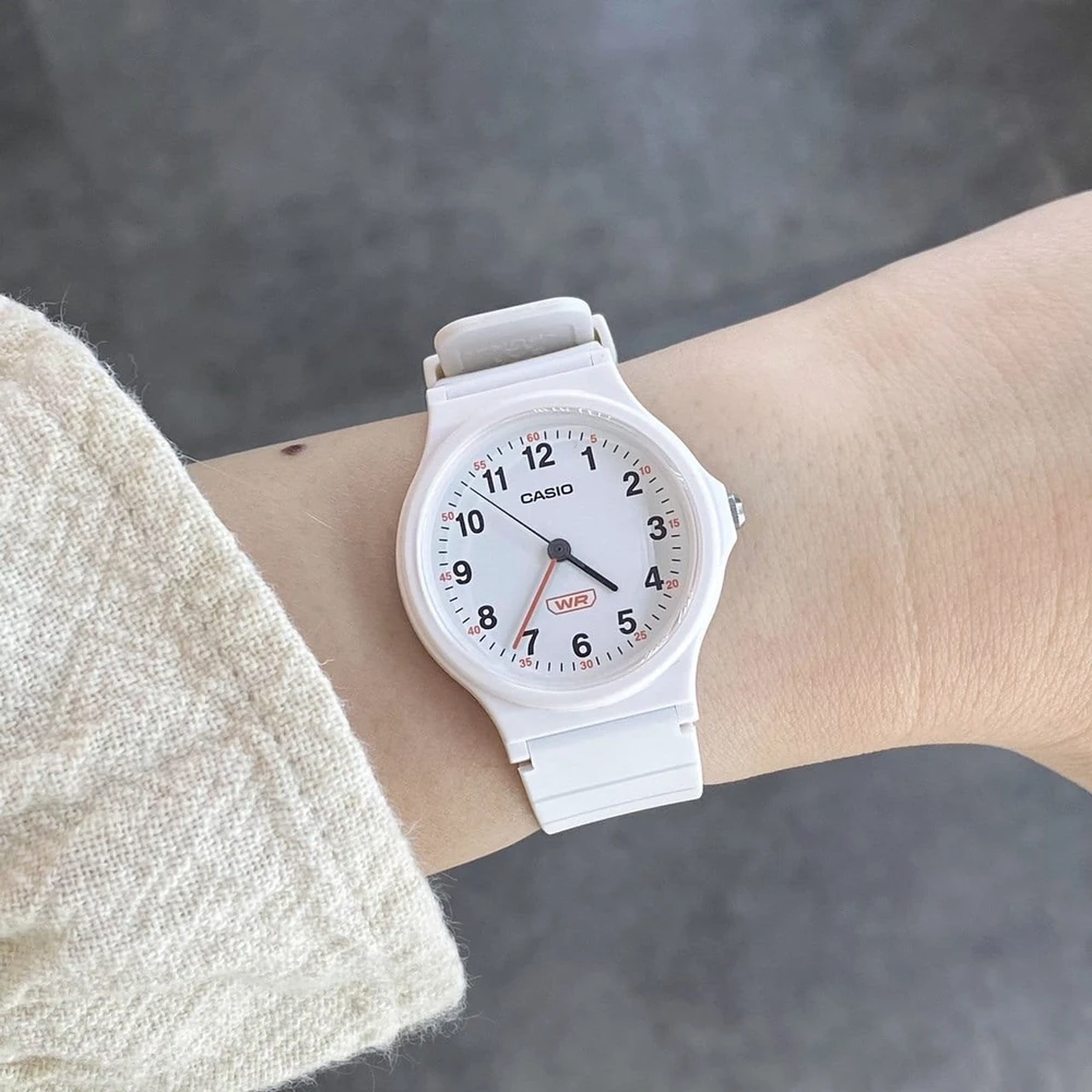 Laikrodis CASIO WOMEN'S WATCH LQ-24B-7BDF + BOX