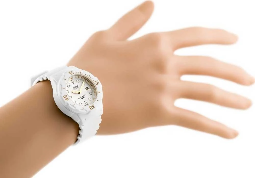 Laikrodis Casio Moteriškas laikrodis CASIO LRW-200H 7E2 (zd557i)