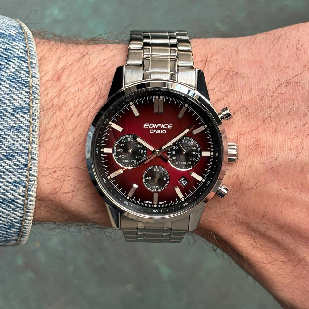 Laikrodis CASIO EDIFICE STANDARD CHRONOGRAPH - Raudonas EFR-575D-4AEF