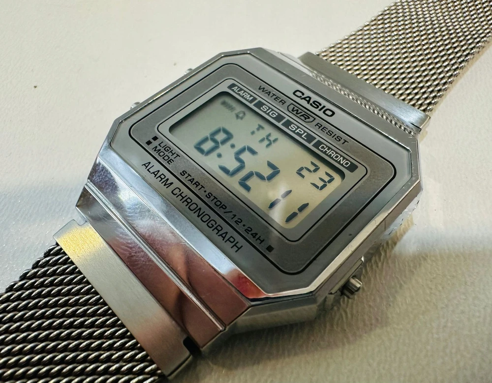 Laikrodis unisex Casio Retro Vintage A700W-1ADF + dėžutė