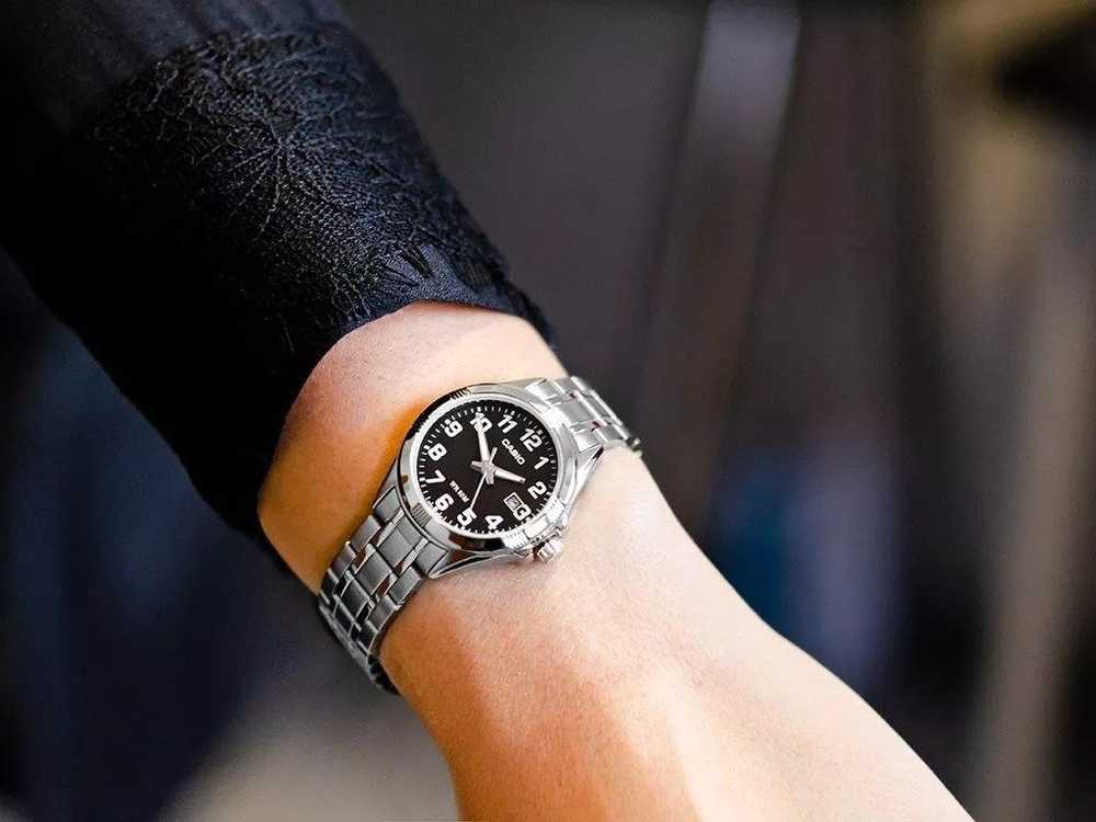 MOTERIŠKAS LAIKRODIS CASIO LTP-1308D-1B (zd605a) + DĖŽĖ