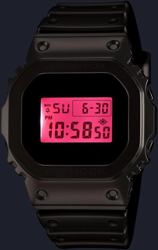 EDIFICE Casio G-Shock GM-5600YRA-8ER 200m sidabrinis laikrodis