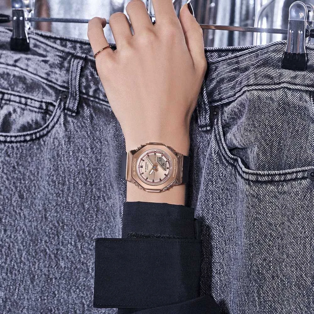 Laikrodis Casio G-shock analoginis-skaitmeninis moteriškas GM-S2110PG-1A4ER