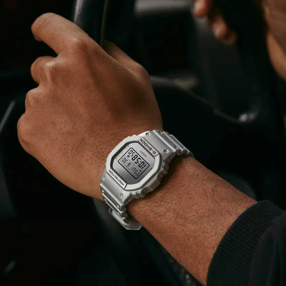 Laikrodis Casio G-Shock DW-5600FF-8ER