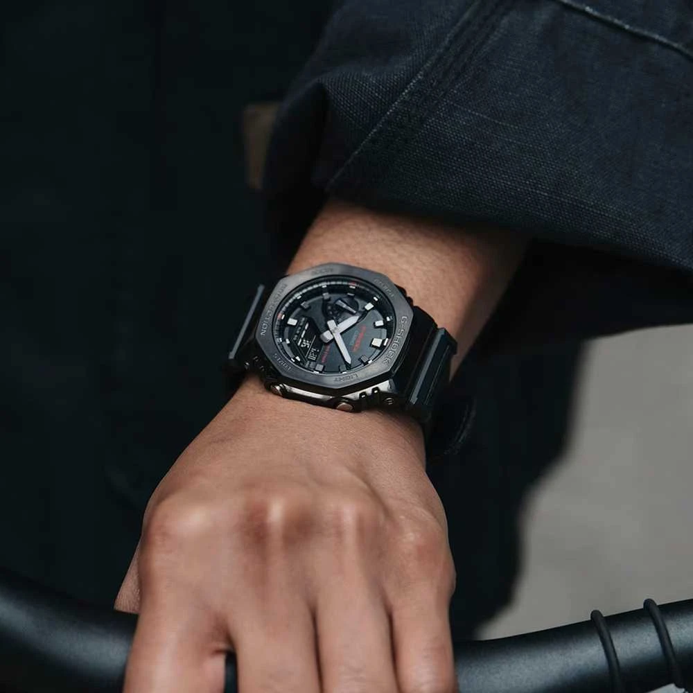 Laikrodis „Casio G-SHOCK ORIGIN GM-2100CB-1AER“ su metalu