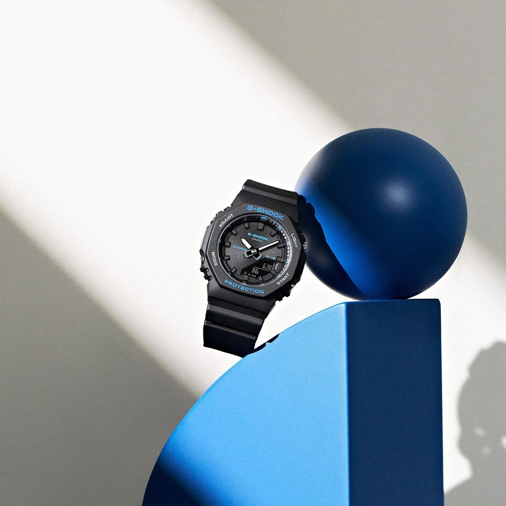 Laikrodis Casio G-shock Analoginis-skaitmeninis Moterims GMA-P2100BA-1AER
