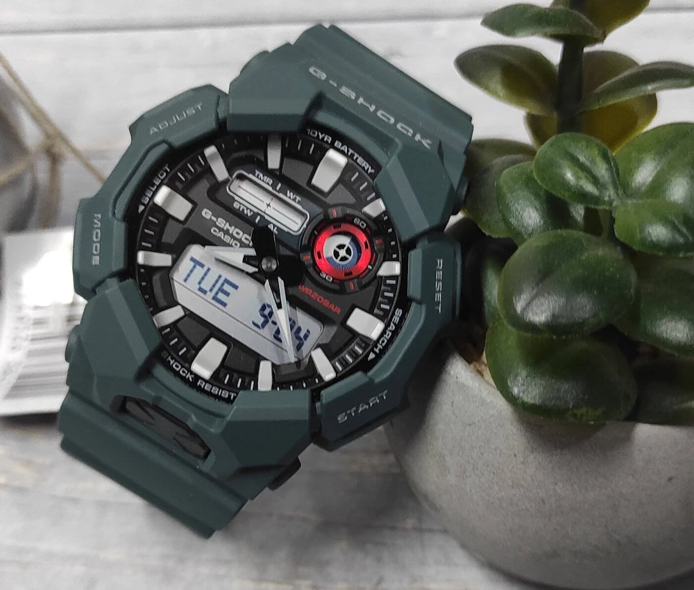 Laikrodis „Casio G-Shock Origin GA-010-2AER“ laikrodžio laikrodžio anglies pluošto šerdies apsauga
