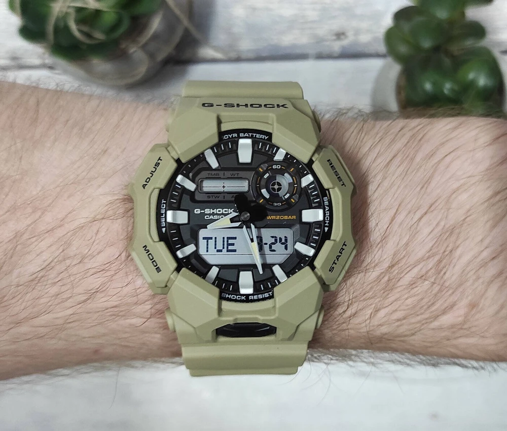„Casio G-Shock Origin GA-010-5AER“ laikrodžio laikrodis su anglies pluošto šerdies apsauga