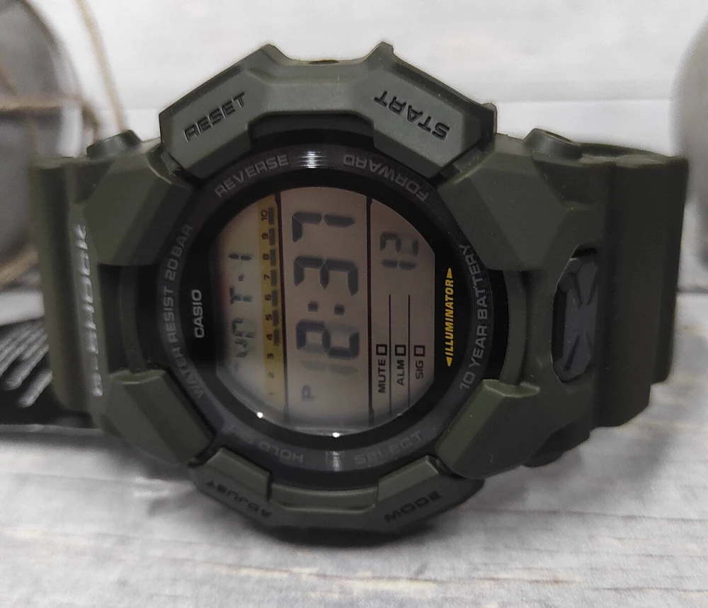 Laikrodis „Casio G-Shock Origin GD-010-3ER“ anglies pluošto šerdies apsauga