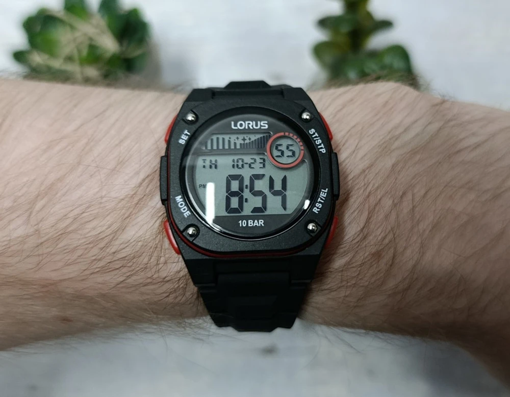 Laikrodis LORUS WATCHES R2327QX9