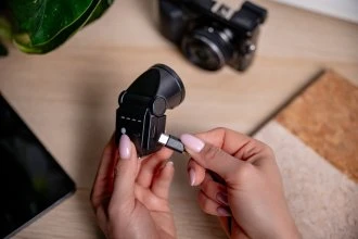 Fotoaparato blykstė - Newell Elea Mini Flash Gun (Newell, 300 mAh, 480 blykstės, 5600 K)