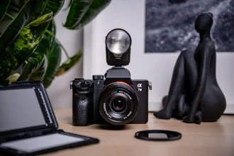 Fotoaparato blykstė - Newell Elea Mini Flash Gun (Newell, 300 mAh, 480 blykstės, 5600 K)